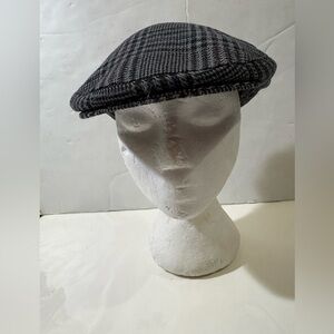 Totes Houndstooth Cap in Black and Gray